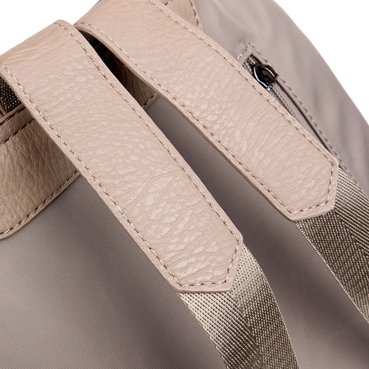 Ryggsäck I Nylon Med Vanlig Tråd