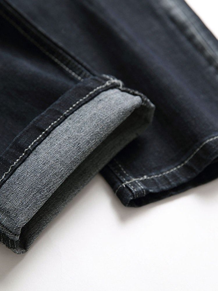 Slitna Jeans Med Rak Dragkedja I Mitten Av Midjan
