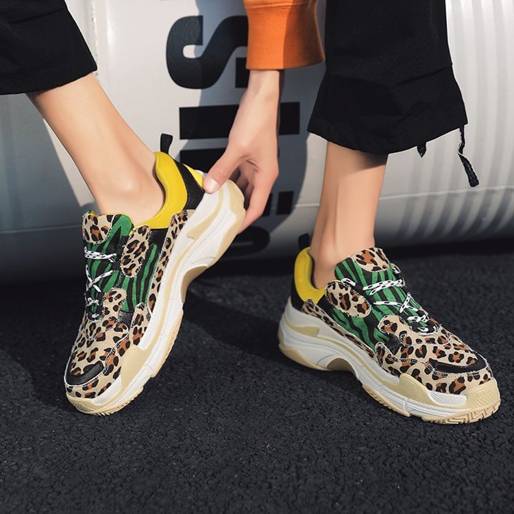 Sneakers För Män I Leopardmönstret Lågskurna Övre Snörning