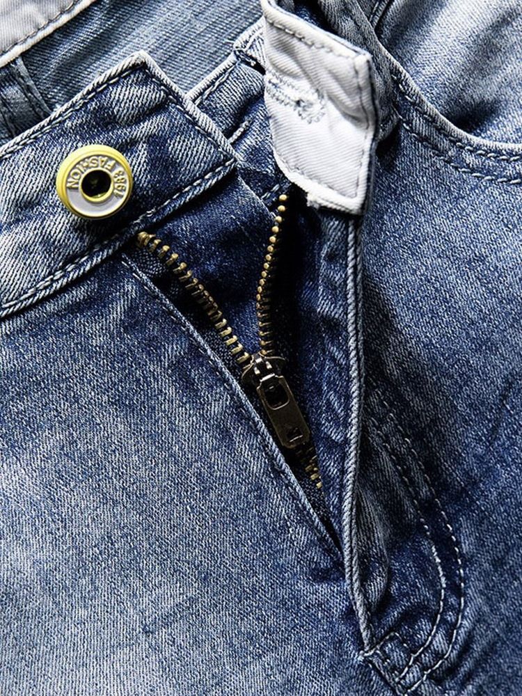 Tunn Dragkedja För Män I Jeansshorts Med Ficka