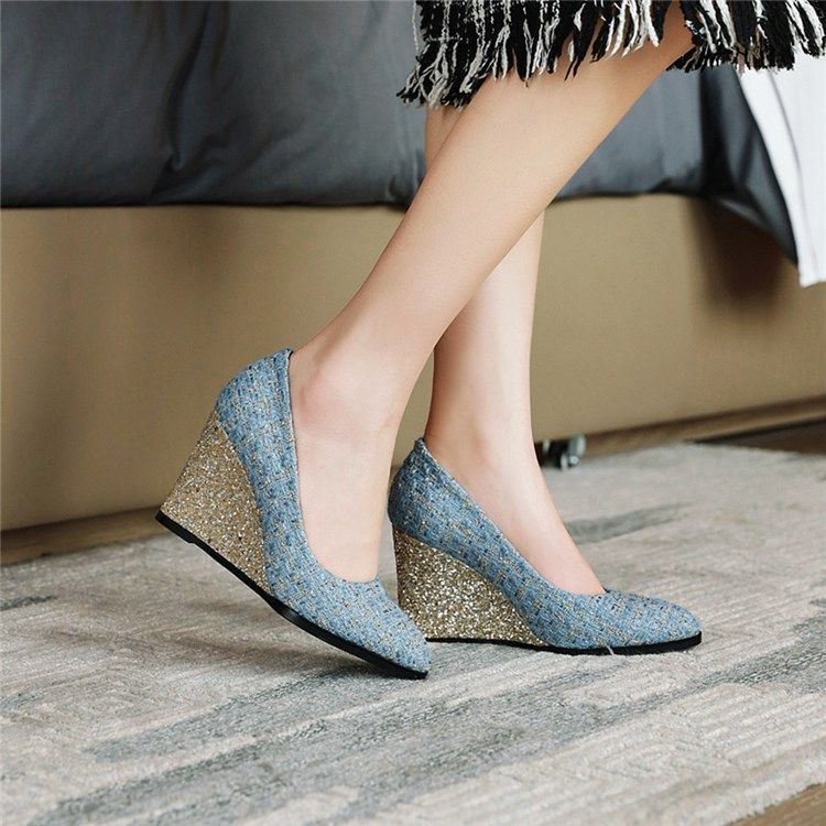 Slip-On-Sandaler Med Spetsad Tå