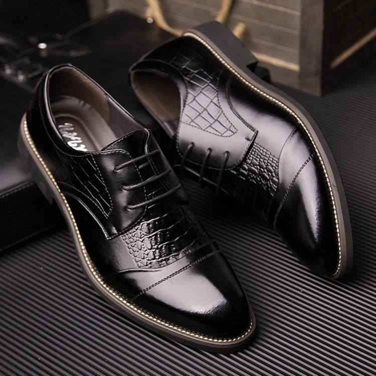 Croco Point Toe Herr Oxfords