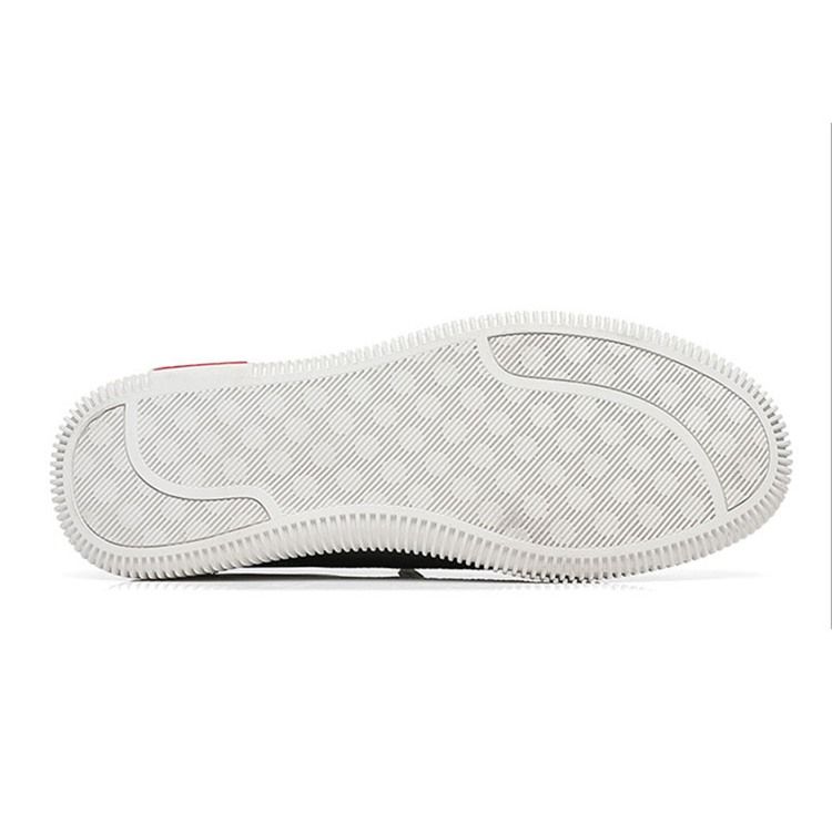 Pu Slip-On Round Toe Herr Skate Skor