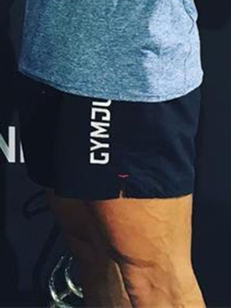 Snabbtorkande Sommarsportshorts För Män Som Andas Med Bokstavstryck