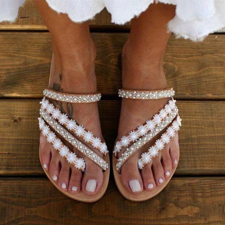 Applikationer Slip-On Platt Med Västerländska Kvinnors Tofflor