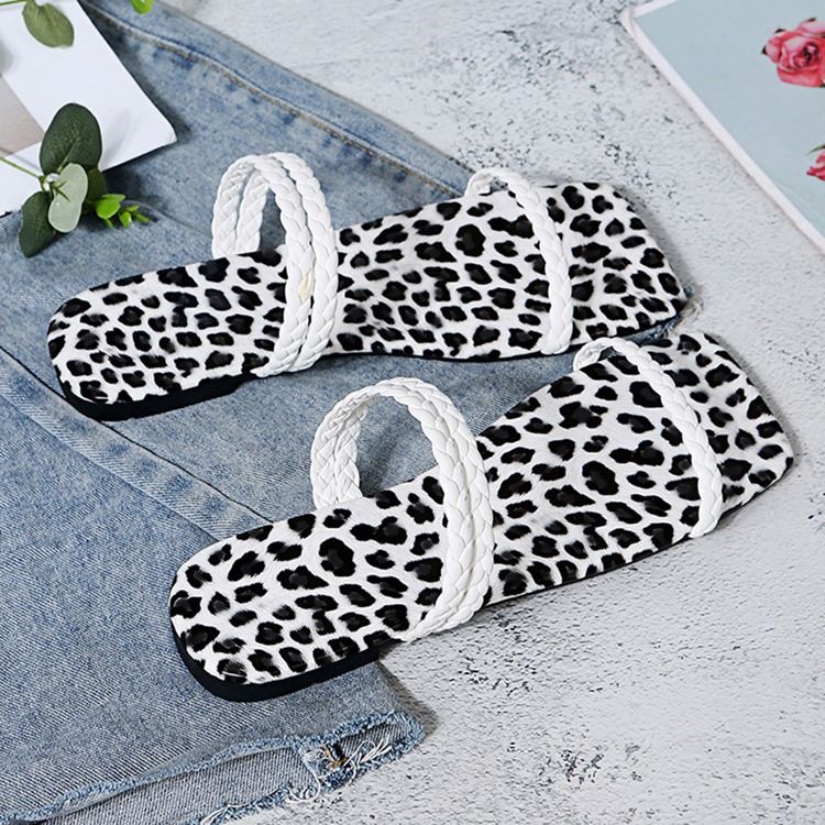 Ihålig Lägenhet Med Flip Flop Enkla Damtofflor