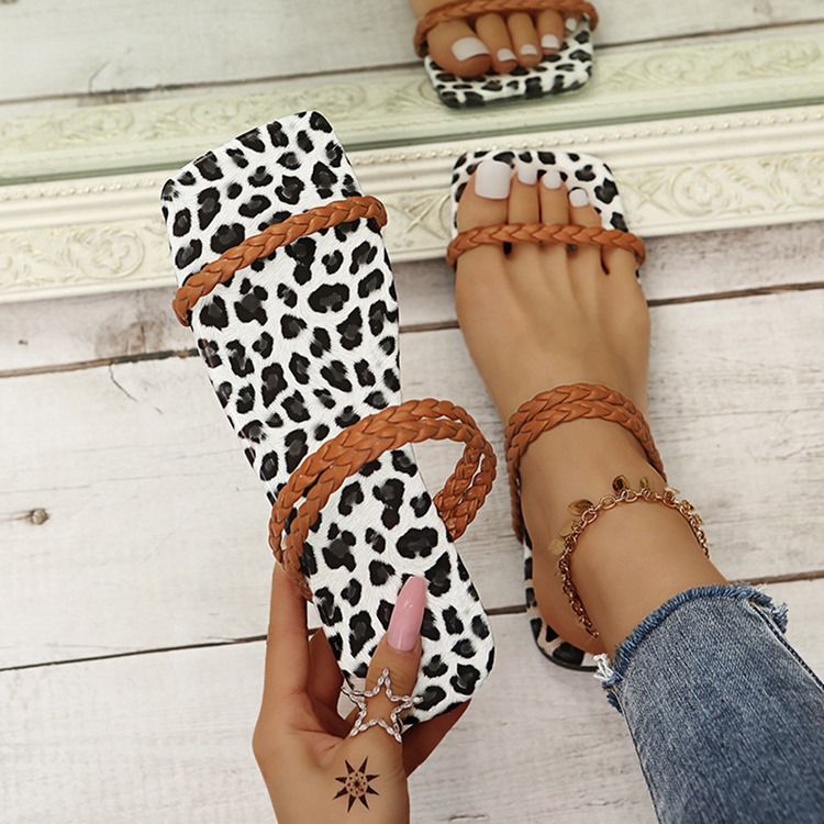 Ihålig Lägenhet Med Flip Flop Enkla Damtofflor