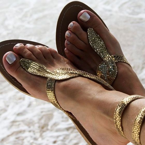 Snake Shape Cross Strap Thong Platt Sandaler