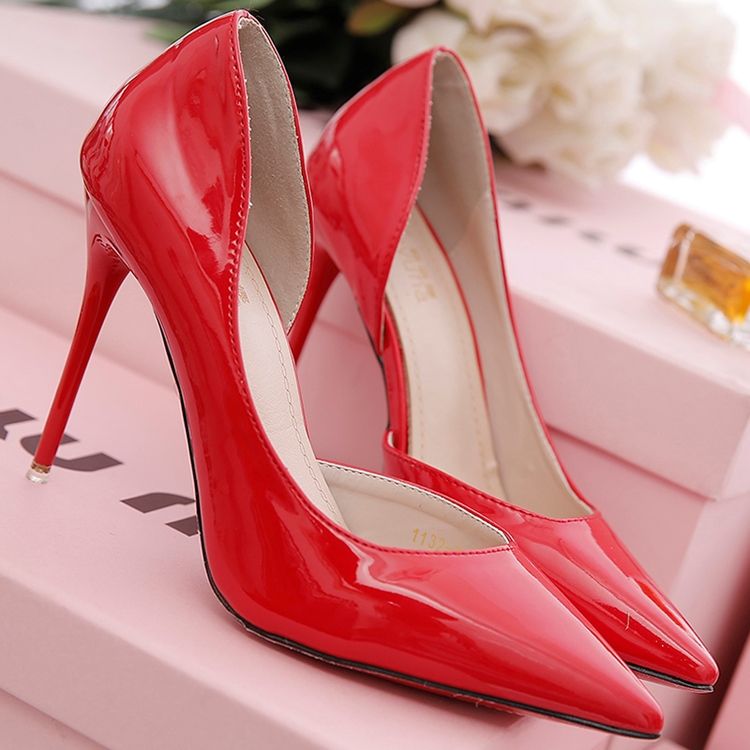 Lackläder Point Toe Pumps