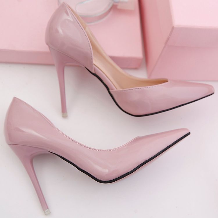 Lackläder Point Toe Pumps