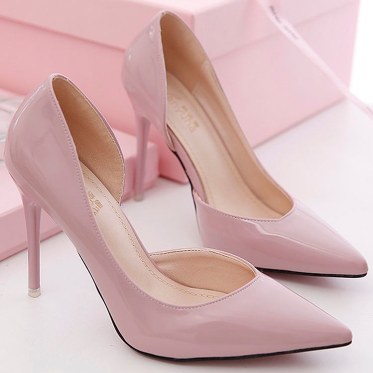 Lackläder Point Toe Pumps