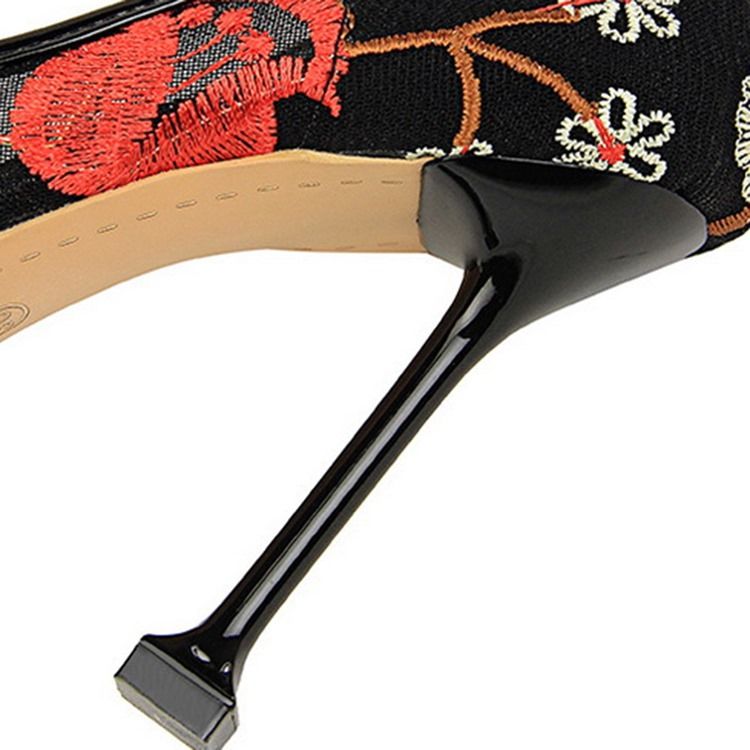 Slip-On Broderi Spetsiga Tå Tunna Damskor