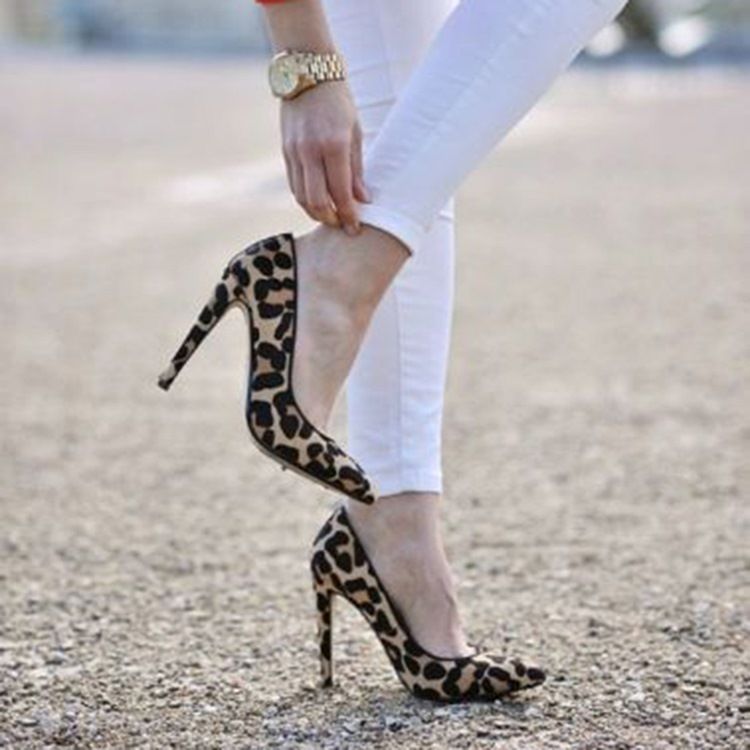 Tråd Slip-On Round Toe Leopard Tunna Skor