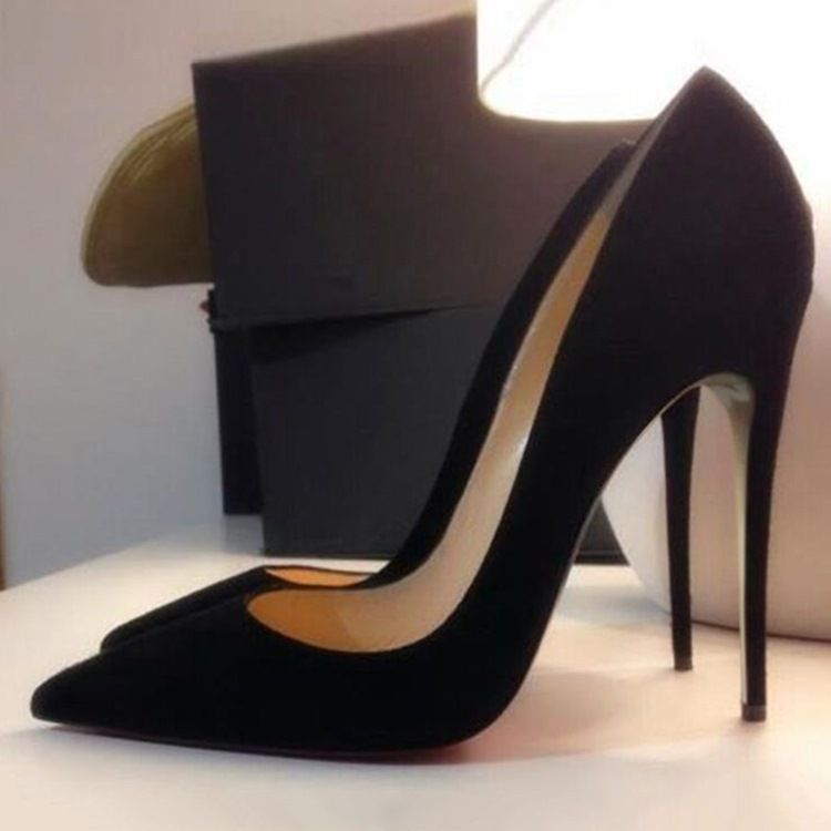 Vanlig Mocka Pumps Med Spetsad Tå