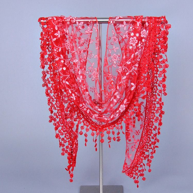 Elegant Triangulär Scarf Med Spetskant