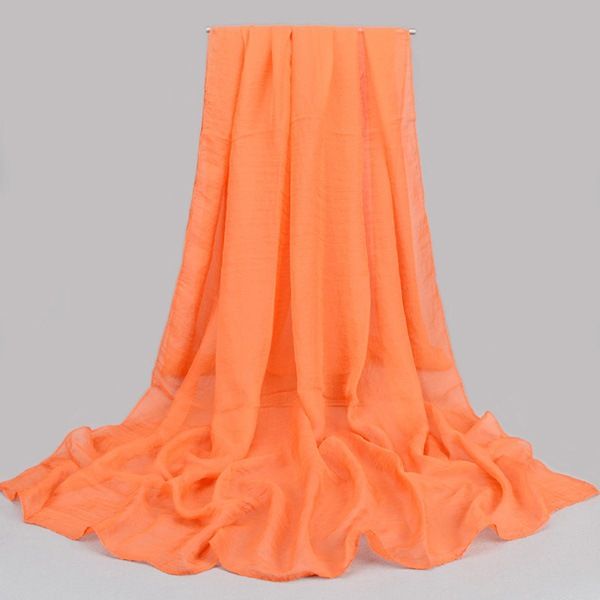 Enfärgad Chiffongscarf