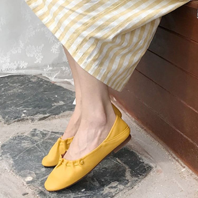 Pu Square Toe Slip-On Block Heel Dam Platta skor