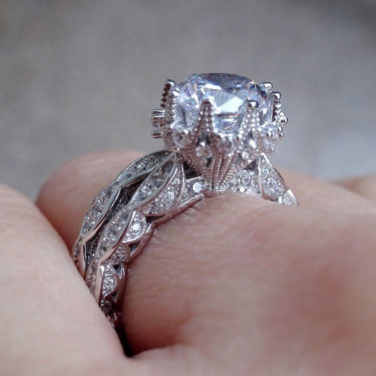 Lysande Ring För Kvinnor