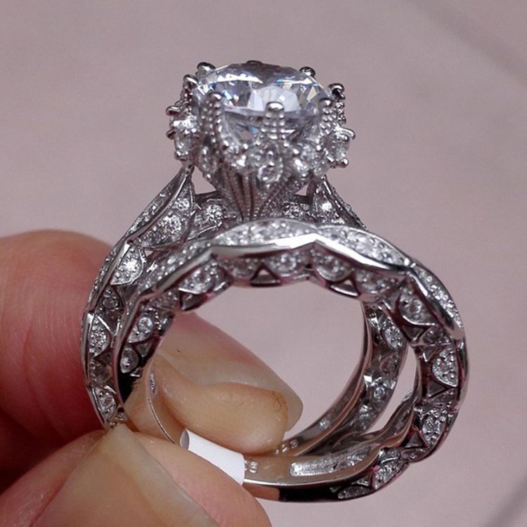 Lysande Ring För Kvinnor