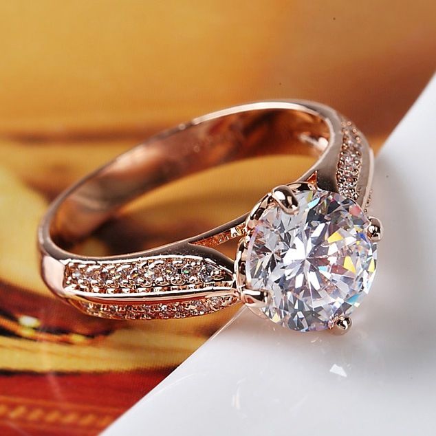 Lyxig Rhinestone Dekorerad Gyllene Ring