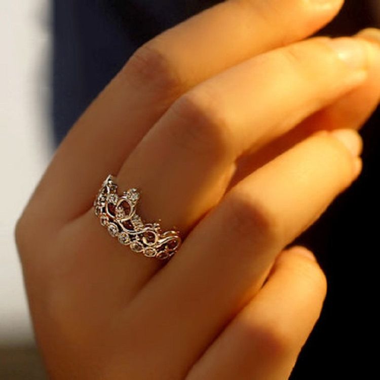 Snygg Kron Silverring Med Strass