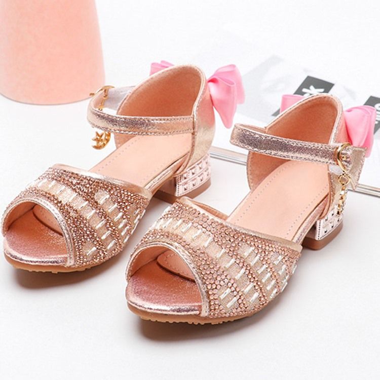 Lågskurna Sandaler I Övre Peep Toe