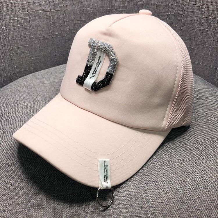 Bokstaven Lyser Baseballkeps