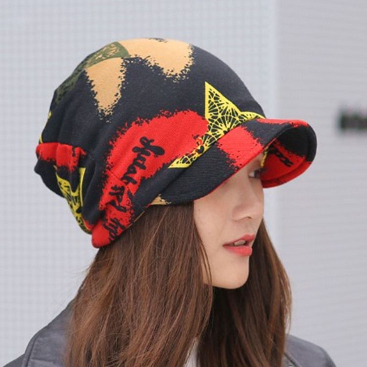 Print Warm Winter Star Hat