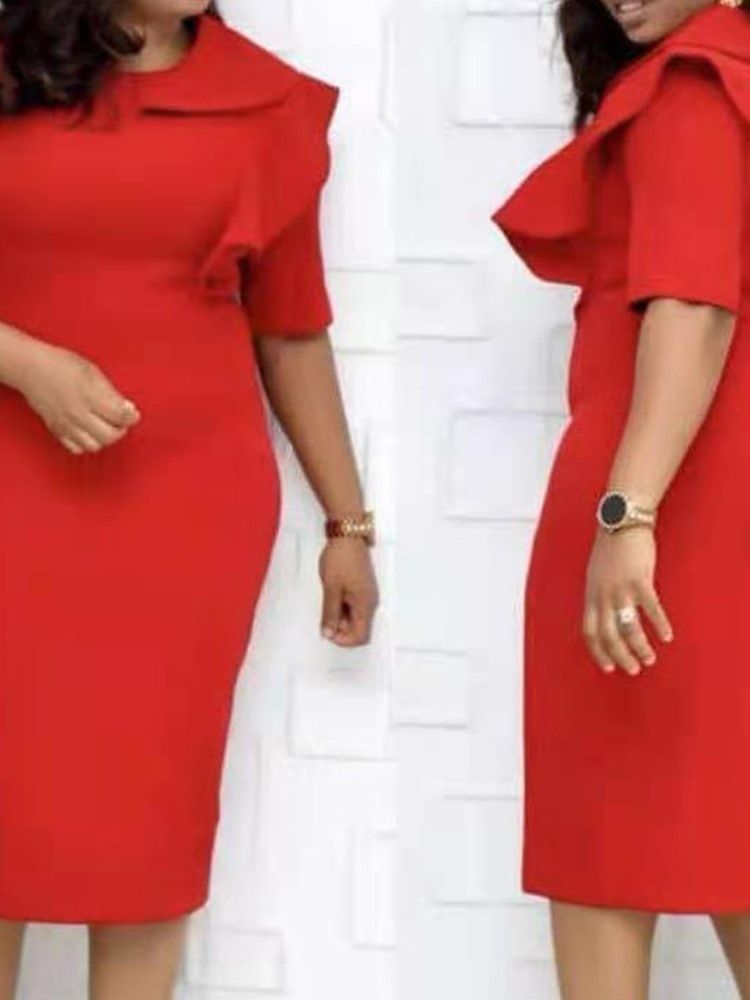 Halvärmad Falbala Bodycon Sommarklänning Med Mitten Av Kalven