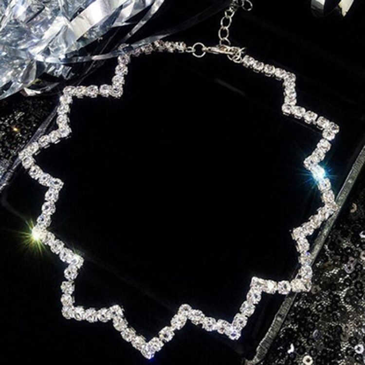 European Plain Female Party Halsband