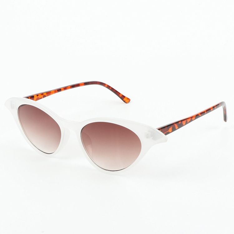 2018 Mode Top Cat Eye Damfärg Lyxiga Platta Solglasögon Uv400