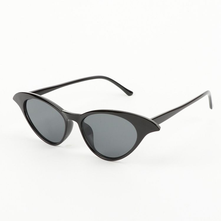 2018 Mode Top Cat Eye Damfärg Lyxiga Platta Solglasögon Uv400