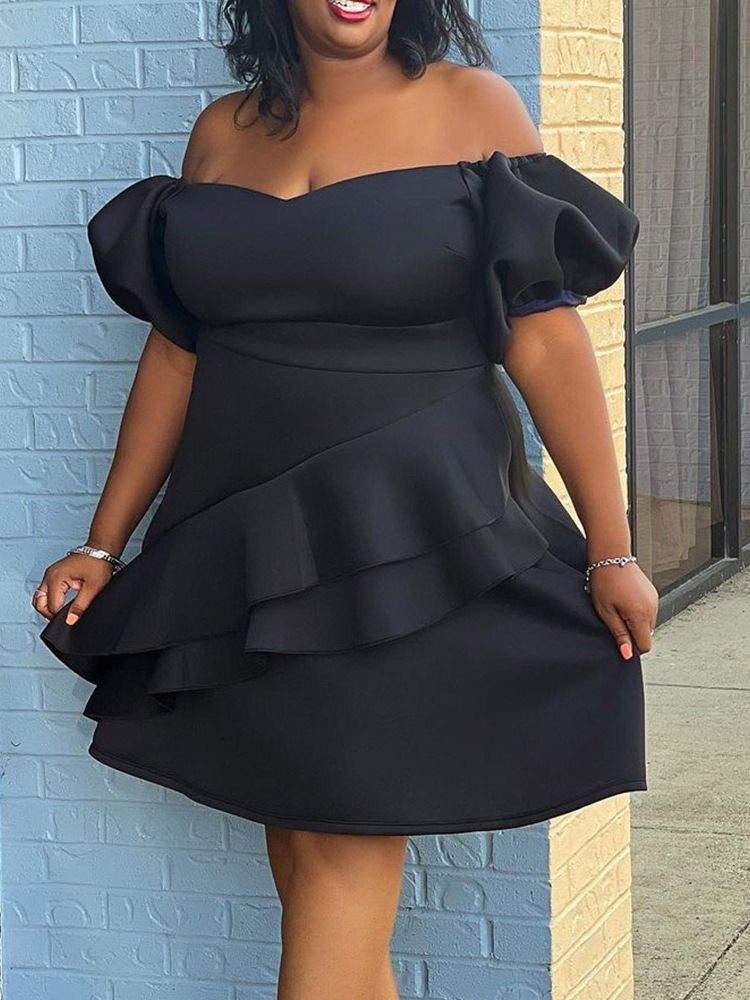 Asymmetrisk Halvärm Off Shoulder Puffärm Klänning Med Hög Midja