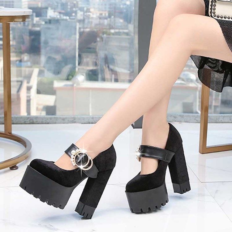 Faux Mocka Beads Chunky Heel Rund Toe Dambalskor