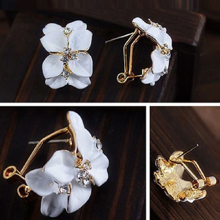 Sweet Pure Gardenia Örhängen (Pris För Ett Par)