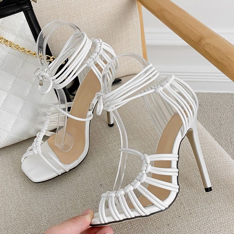 Stilettklack Med Snörning Peep Toe Västerländska Sandaler