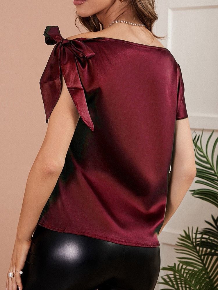 Off Shoulder Asymmetrisk Vanlig Standard Kortärmad Blus