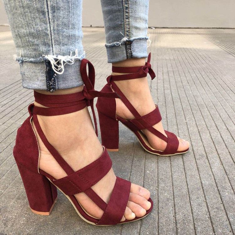 Hältäckande Peep Toe Chunky Heel Damsandaler