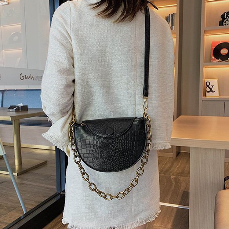 Alligator Pu Tråd Sadel Crossbody Väskor