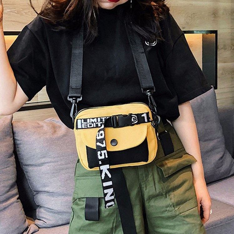 Bältesdekorerade Fyrkantiga Crossbody-Väskor