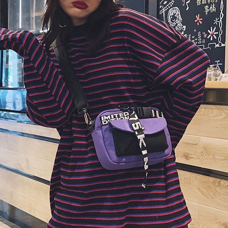 Bältesdekorerade Fyrkantiga Crossbody-Väskor