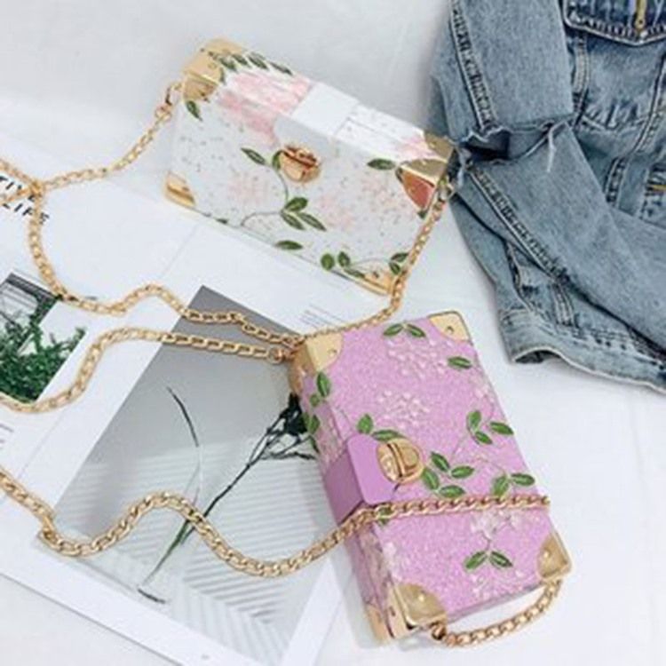 Broderi Blommiga Pu Flap Crossbody-Väskor