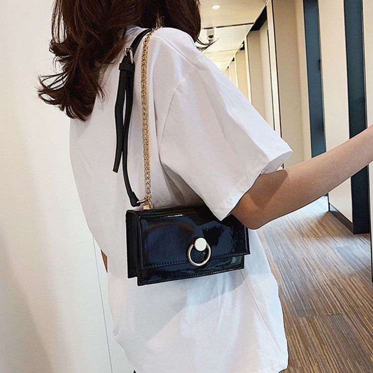 Enkla Kedja Rektangulära Crossbody-Väskor