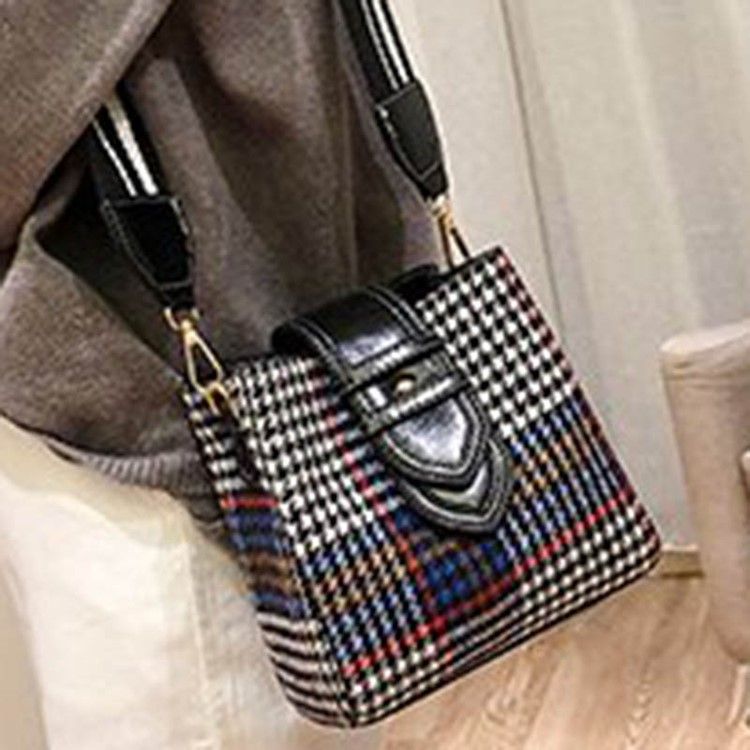 Houndstooth Ullblandningar Fatformad Rutnät Crossbody-Väska
