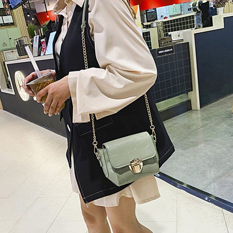 Kedja Pu Alligator Rektangel Crossbody-Väskor