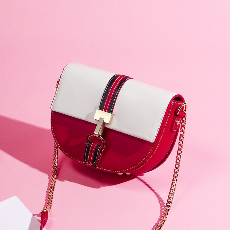 Kedja Pu Sadel Crossbody-Väskor