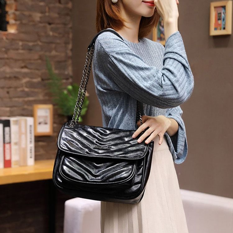 Pu-Kedja Vanliga Rektangulära Crossbody-Väskor