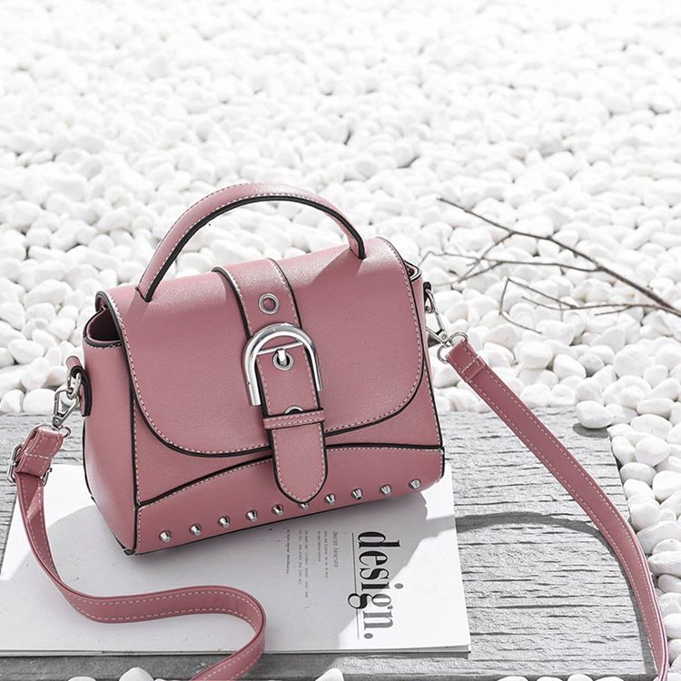 Pu Nit Vanliga Flap Crossbody-Väskor