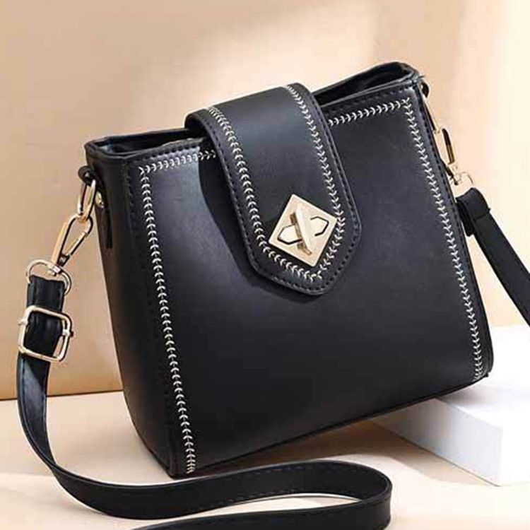 Pu Vanlig Tråd Rektangel Casual Crossbody-Väskor