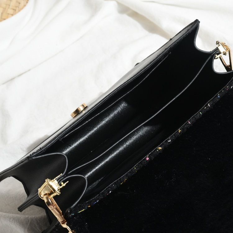 Rutig Kedja Japanska Rektangulära Crossbody-Väskor